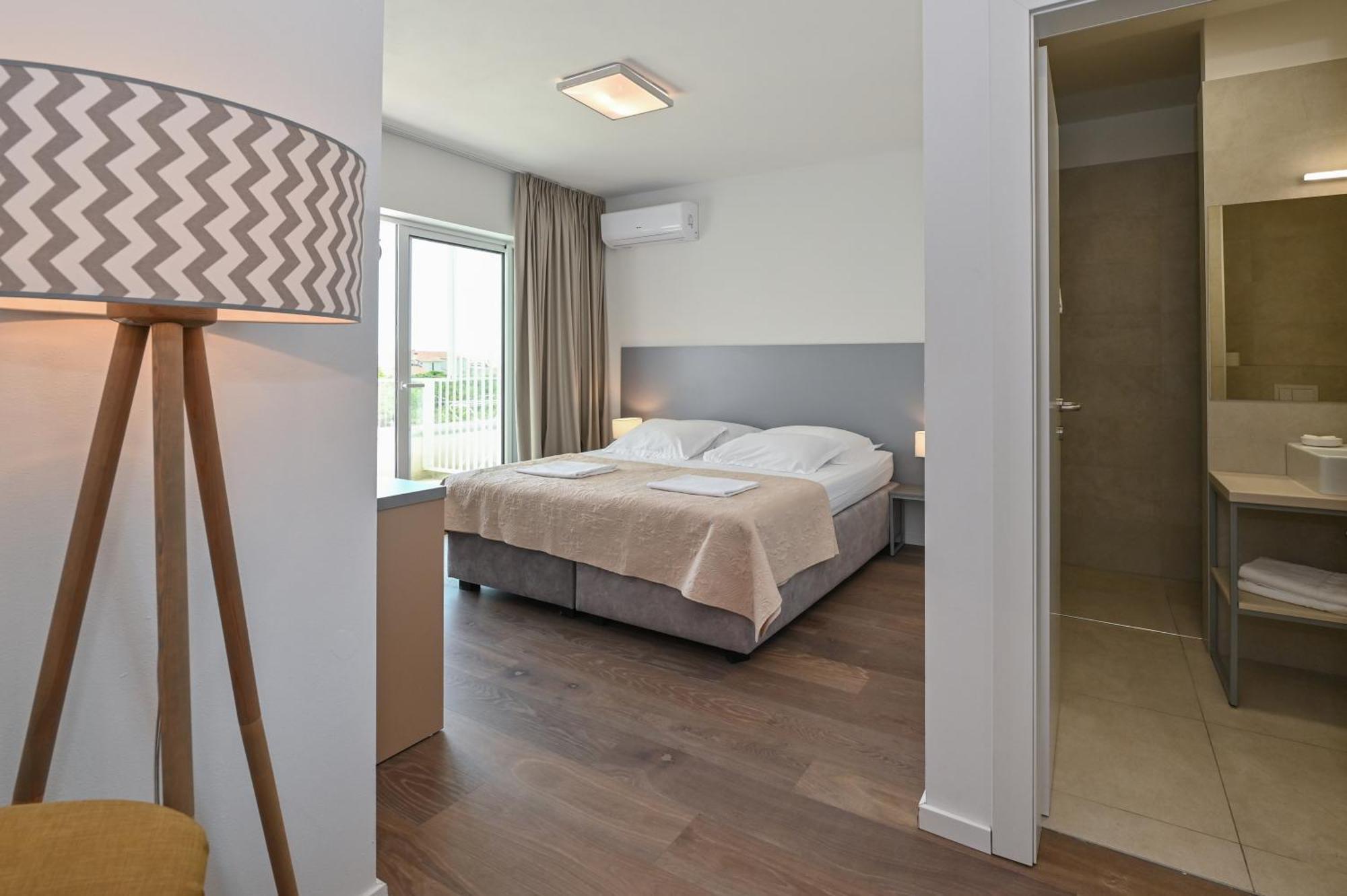 Villa Cala, Hotel Rooms&Apartments 노바야 외부 사진