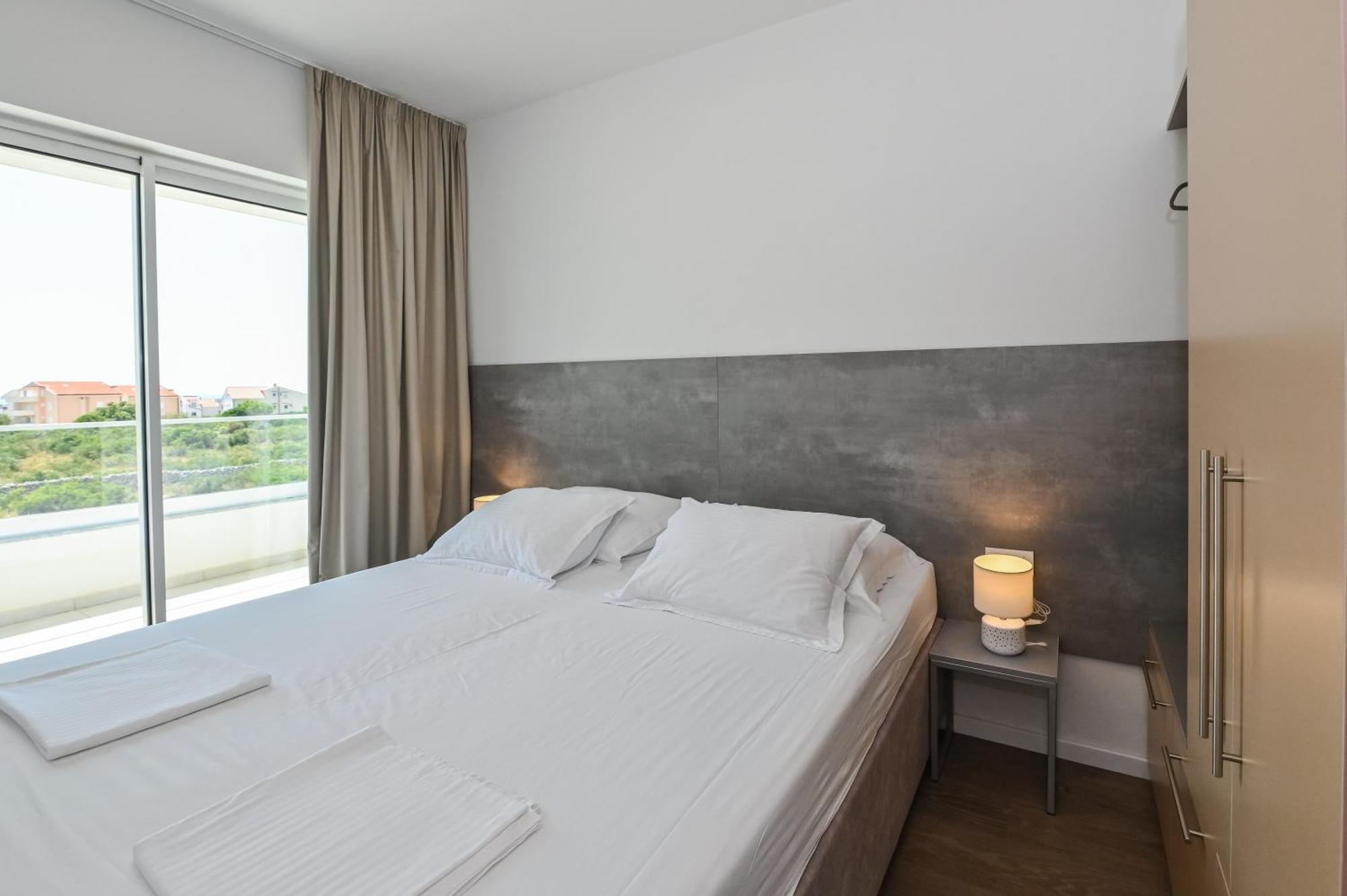 Villa Cala, Hotel Rooms&Apartments 노바야 외부 사진